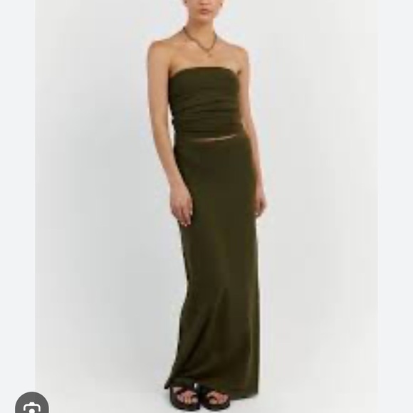 DISSH Dresses & Skirts - DISSH NWT Olive Green Women's Knit Maxi Skirt